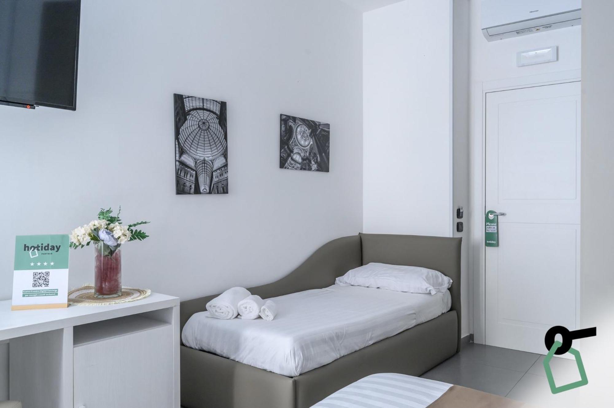 Hotiday Room Collection - Napoli Sant'Arcangelo エクステリア 写真